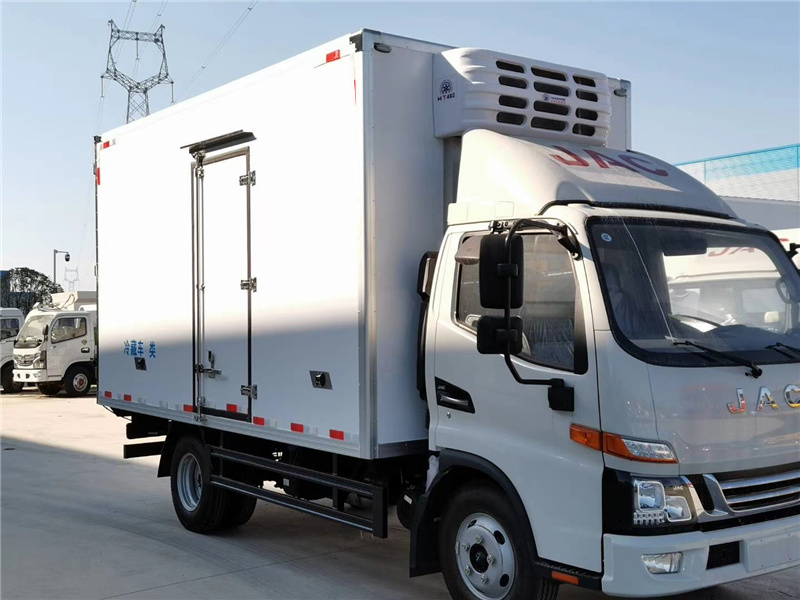 國(guó)六江淮駿鈴V5冷藏車(chē)